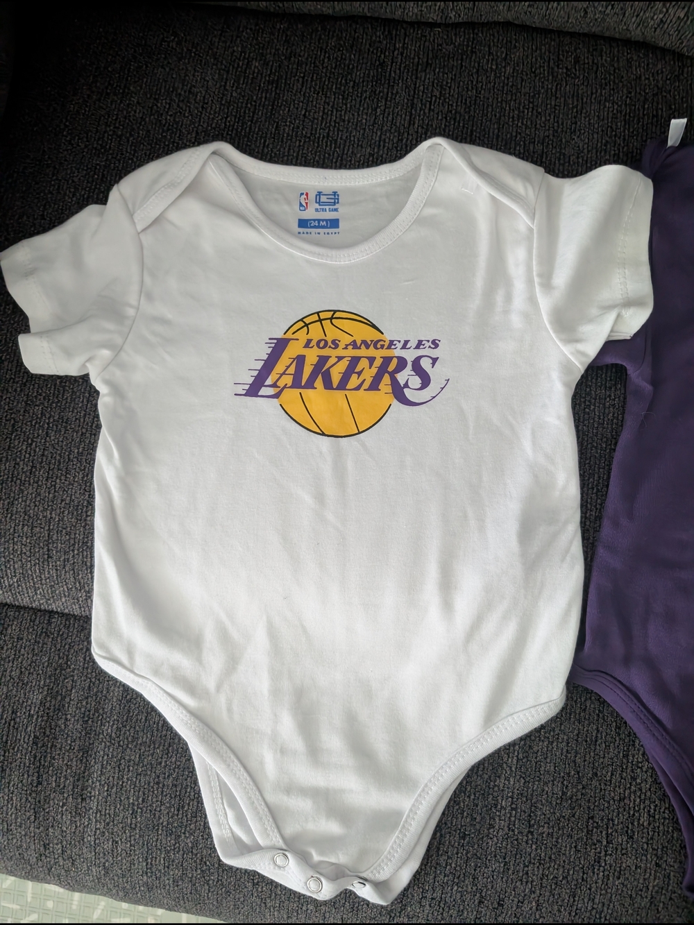 Los Angeles Lakers Baby Bodysuit Set - Purple, White, Gray - Picture 2 of 4